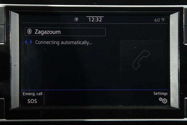 2021 Volkswagen Golf TSI.Free Lifetime Powertrain W photo