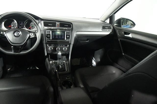 2021 Volkswagen Golf TSI.Free Lifetime Powertrain W photo