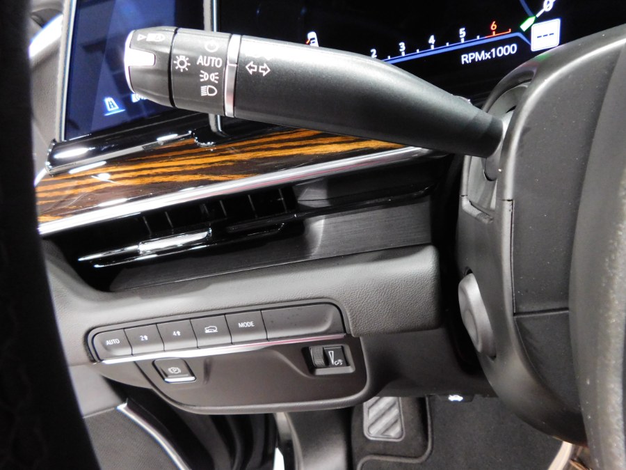 2023 Cadillac Escalade 4WD 4dr Luxury photo