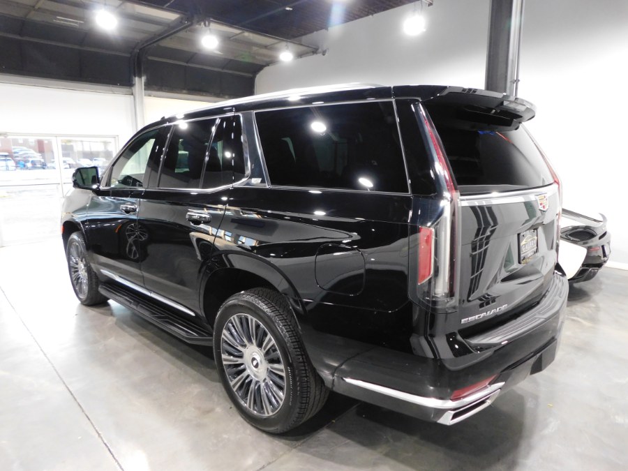2023 Cadillac Escalade 4WD 4dr Luxury photo
