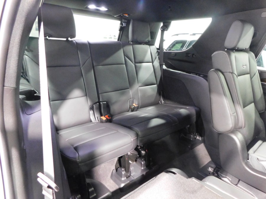 2023 Cadillac Escalade 4WD 4dr Luxury photo