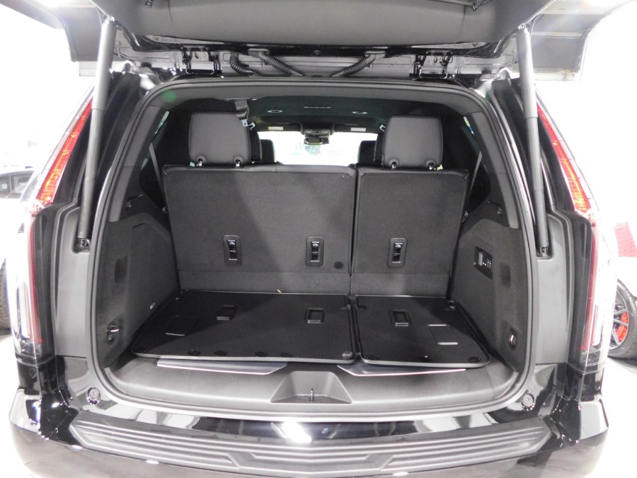 2023 Cadillac Escalade 4WD 4dr Luxury photo