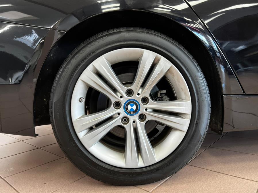 2017 BMW 3-Series 330e iPerformance Plug-In Hybr photo