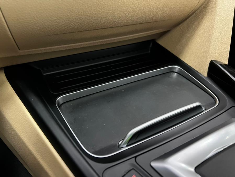 2017 BMW 3-Series 330e iPerformance Plug-In Hybr photo