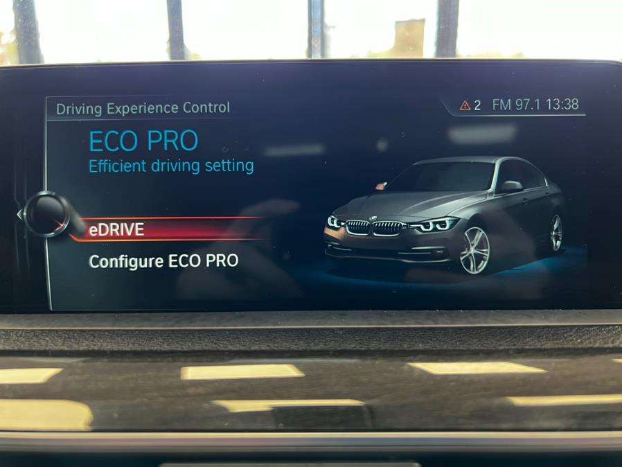 2017 BMW 3-Series 330e iPerformance Plug-In Hybr photo
