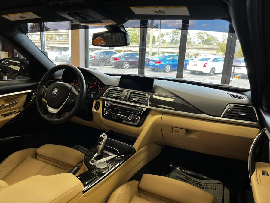 2017 BMW 3-Series 330e iPerformance Plug-In Hybr photo