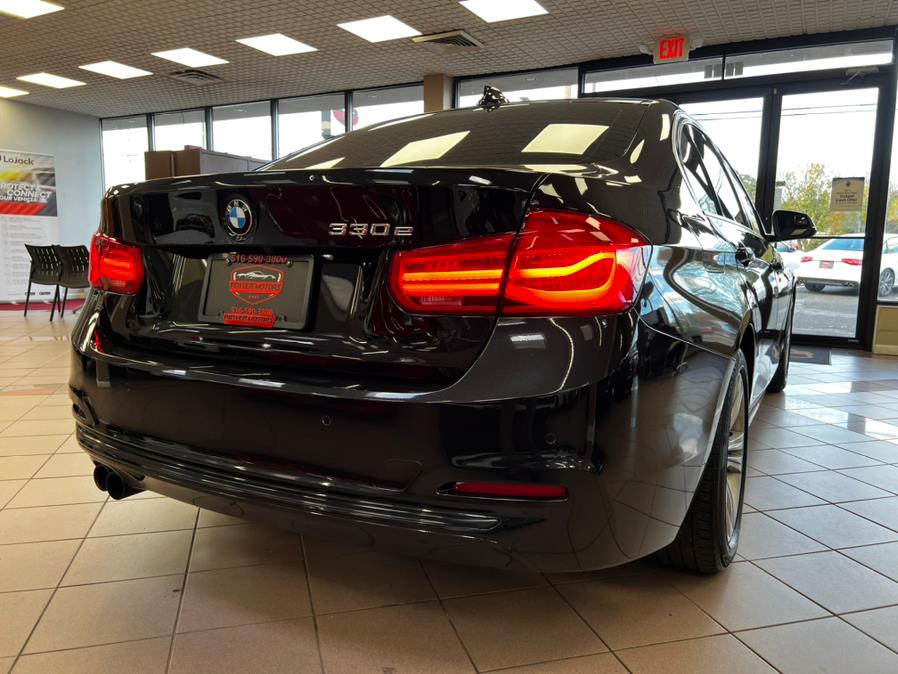 2017 BMW 3-Series 330e iPerformance Plug-In Hybr photo