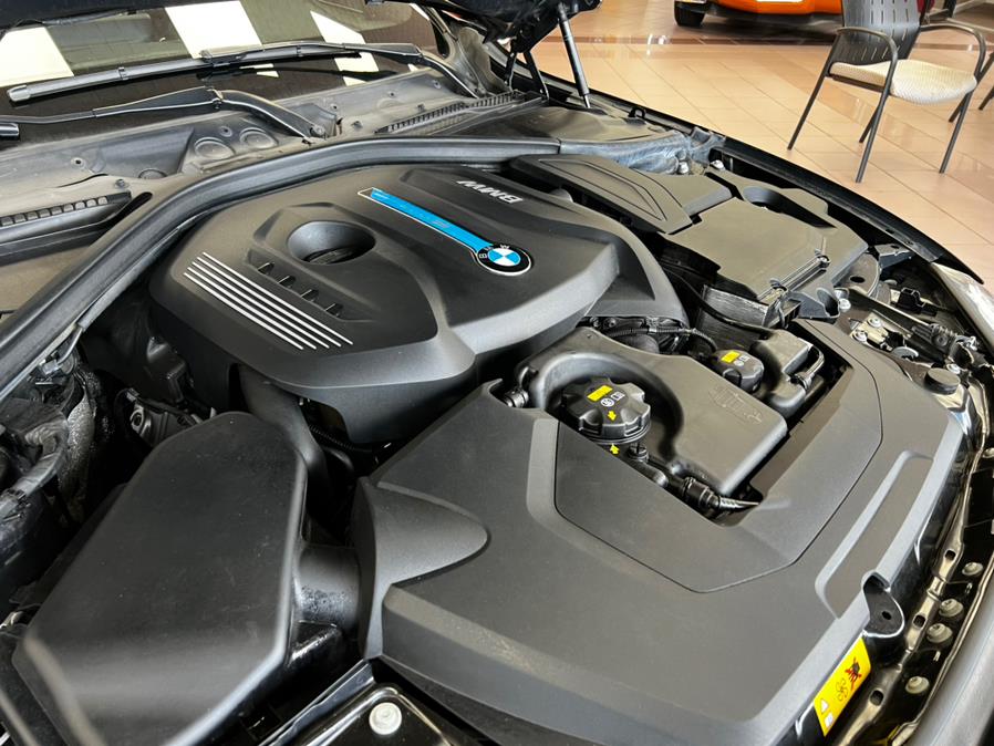 2017 BMW 3-Series 330e iPerformance Plug-In Hybr photo