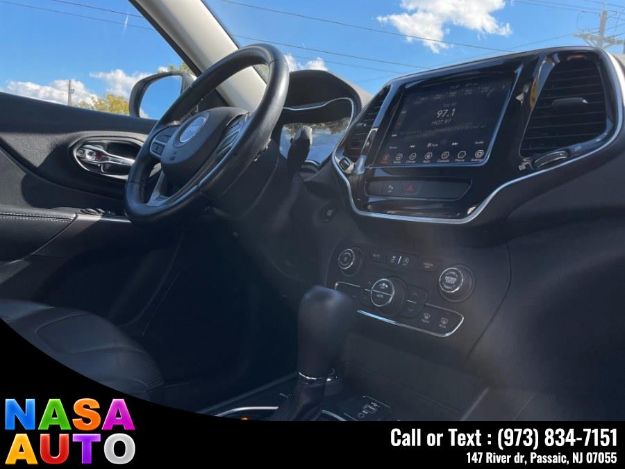 2019 Jeep Cherokee Limited 4x4 photo