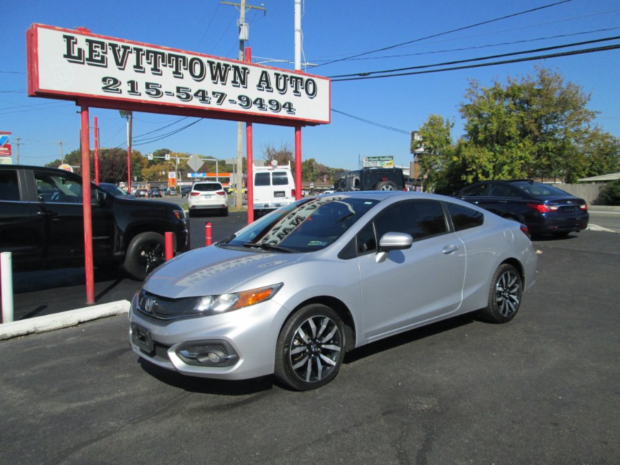 The 2015 Honda CIVIC COUPE 2dr CVT EX-L photos