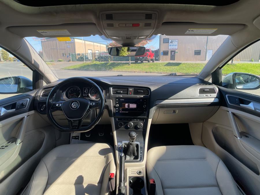 2019 Volkswagen Golf Alltrack TSI SE photo