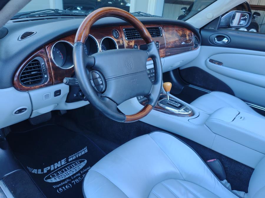 2005 Jaguar XK-Series XK8 photo