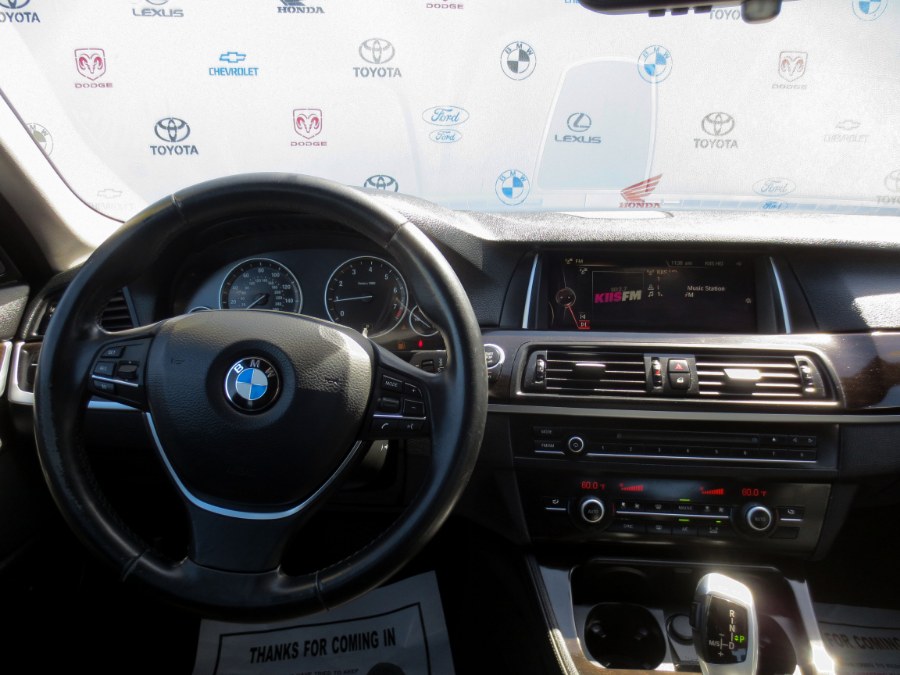 2015 BMW 5-Series 4dr Sdn 528i RWD photo