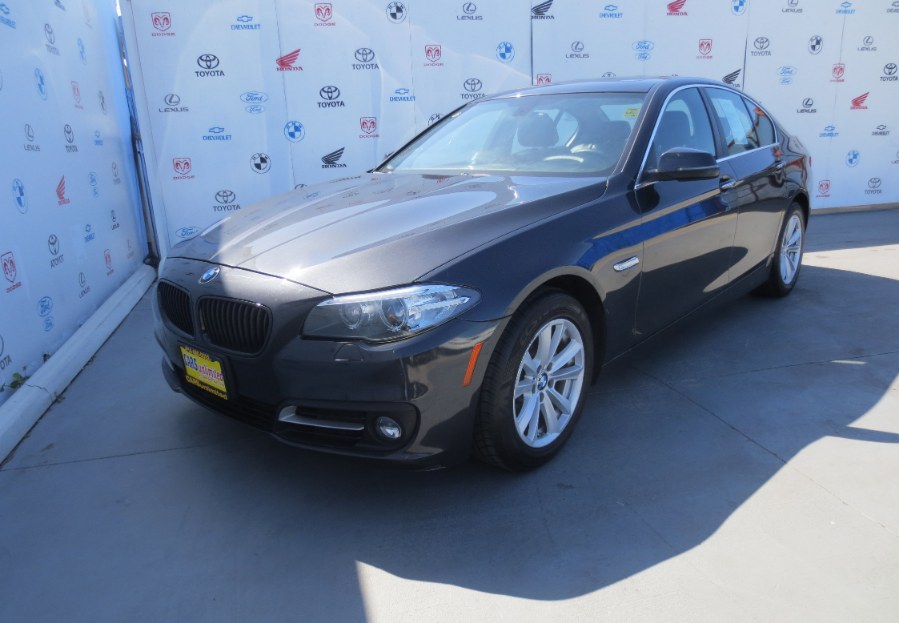 2015 BMW 5-Series 4dr Sdn 528i RWD photo