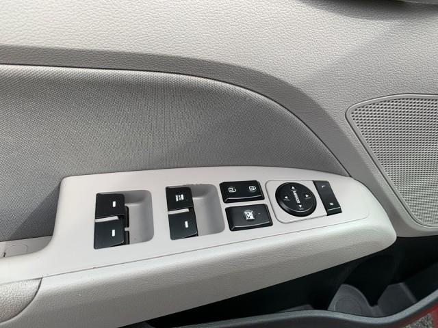 2020 Hyundai Elantra SEL photo