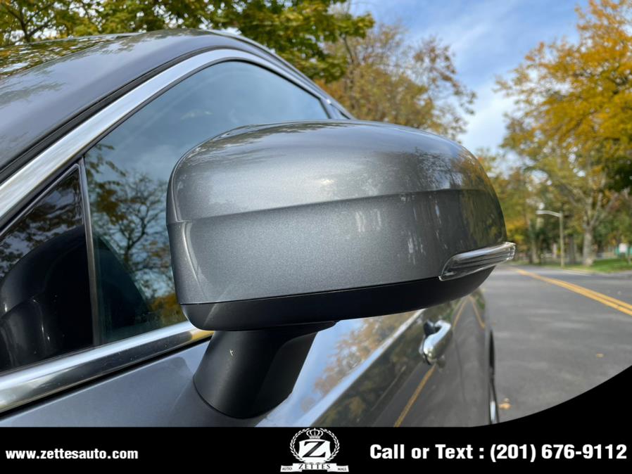 2016 Volvo XC90 AWD 4dr T5 Momentum photo