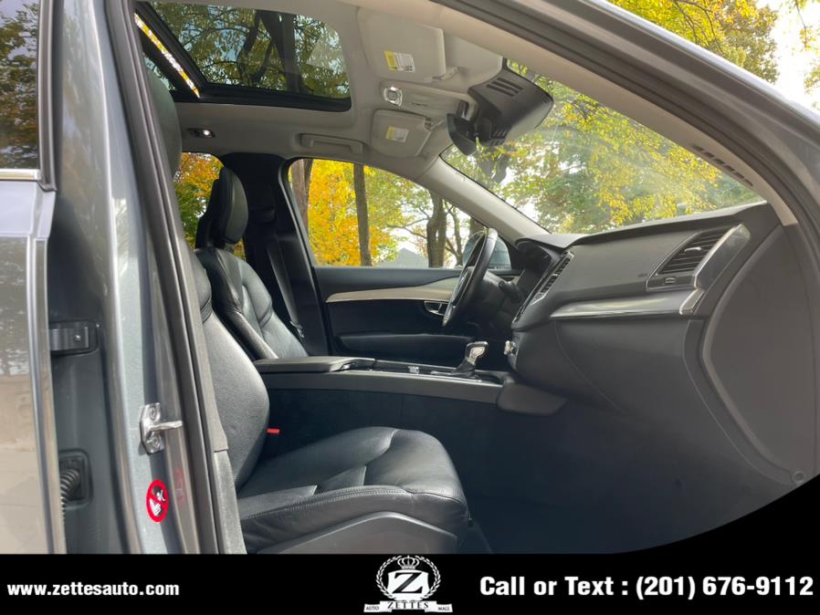 2016 Volvo XC90 AWD 4dr T5 Momentum photo