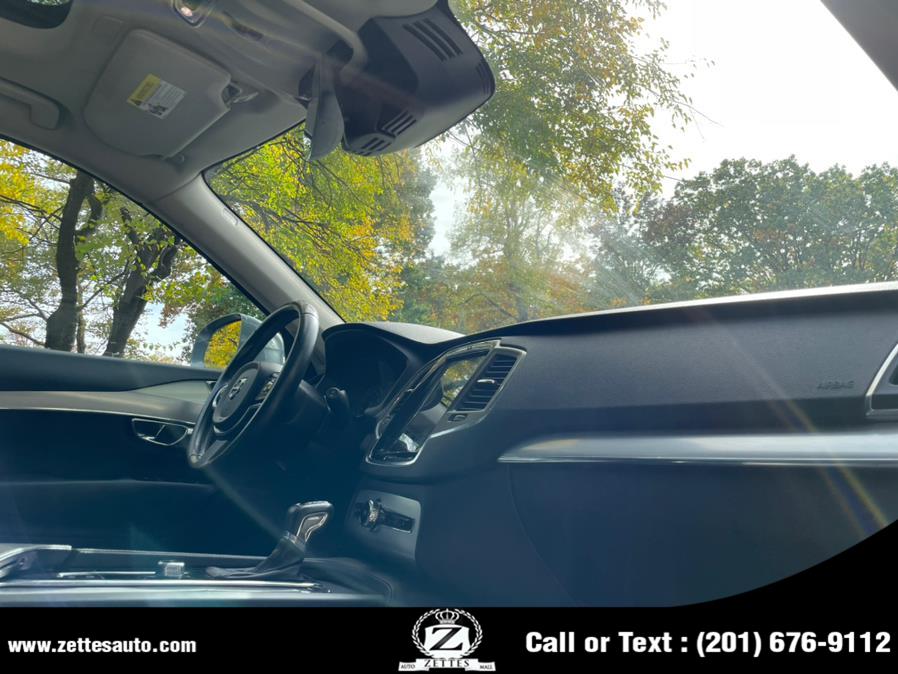 2016 Volvo XC90 AWD 4dr T5 Momentum photo
