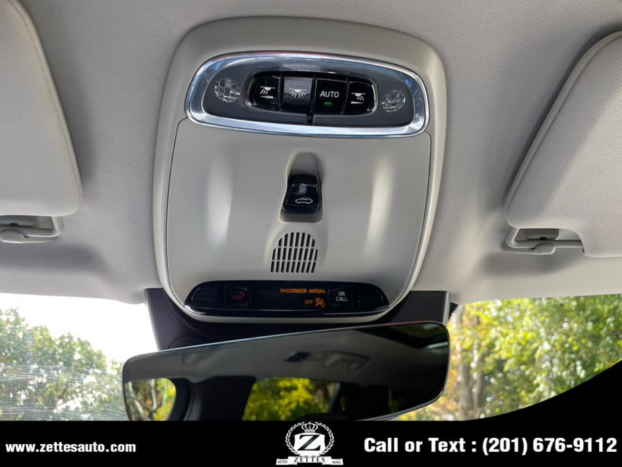 2016 Volvo XC90 AWD 4dr T5 Momentum photo