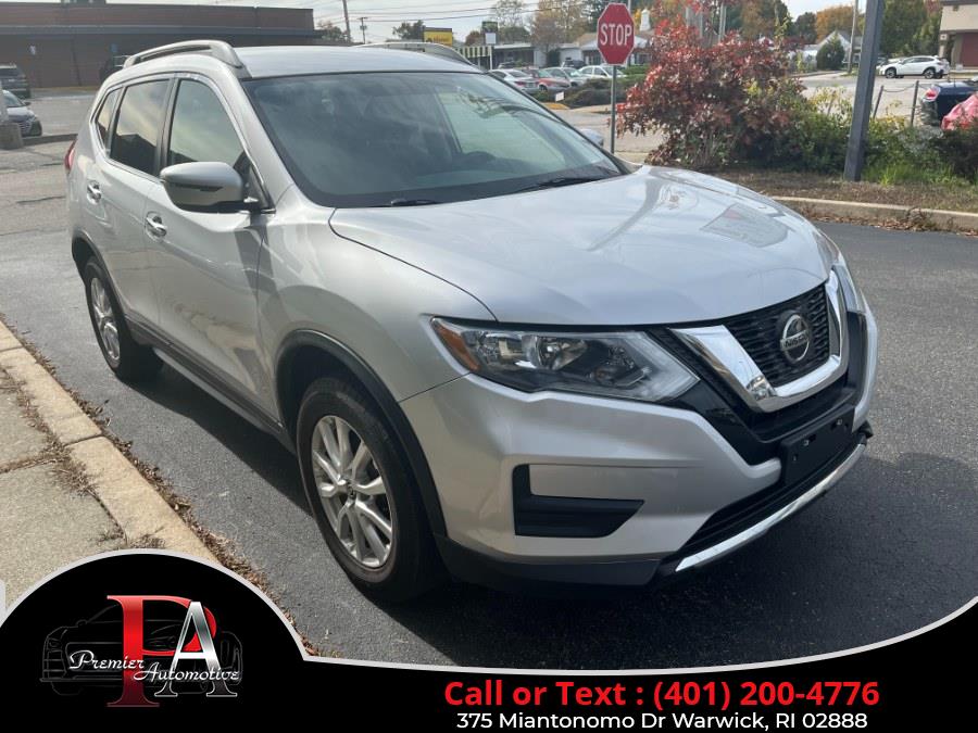 The 2018 Nissan Rogue AWD SL photos