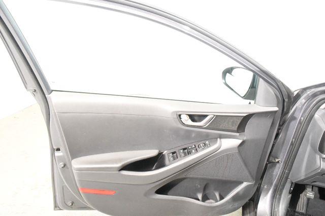 2019 Hyundai IONIQ Hybrid Fwd photo