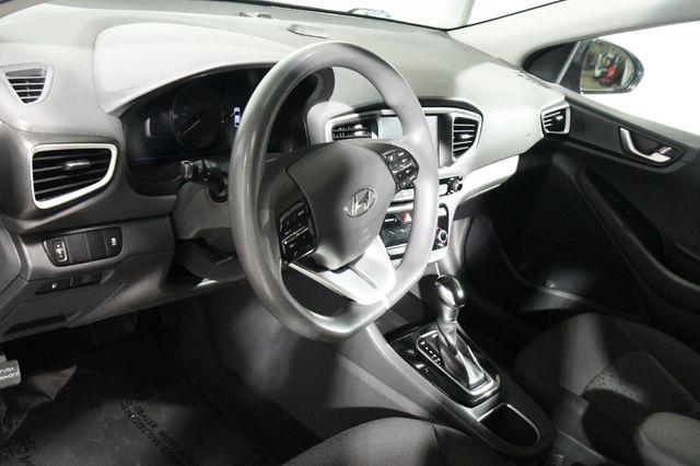 2019 Hyundai IONIQ Hybrid Fwd photo