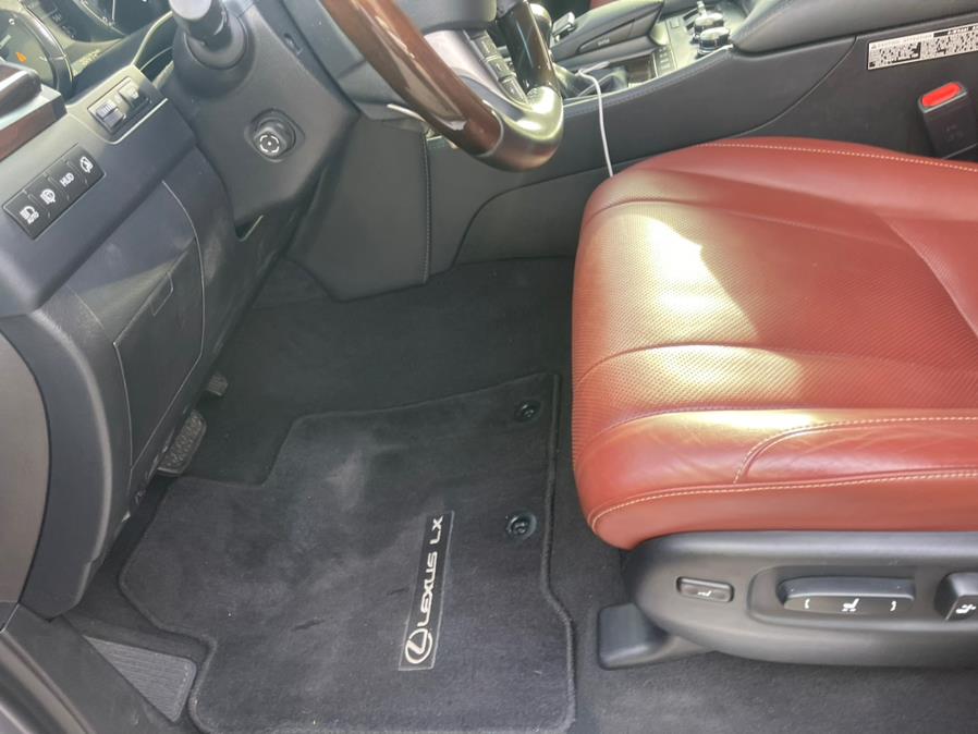 2019 Lexus LX LX photo