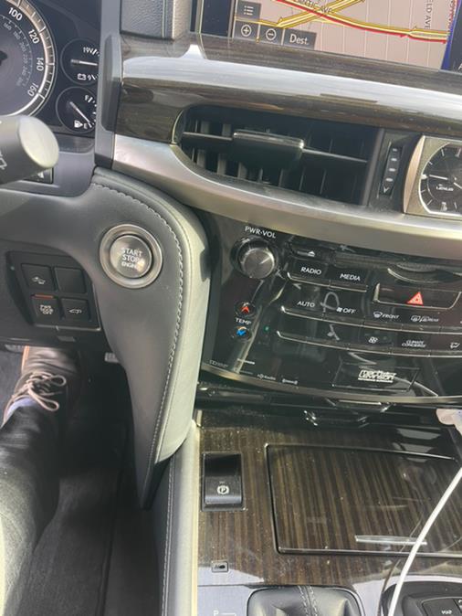 2019 Lexus LX LX photo