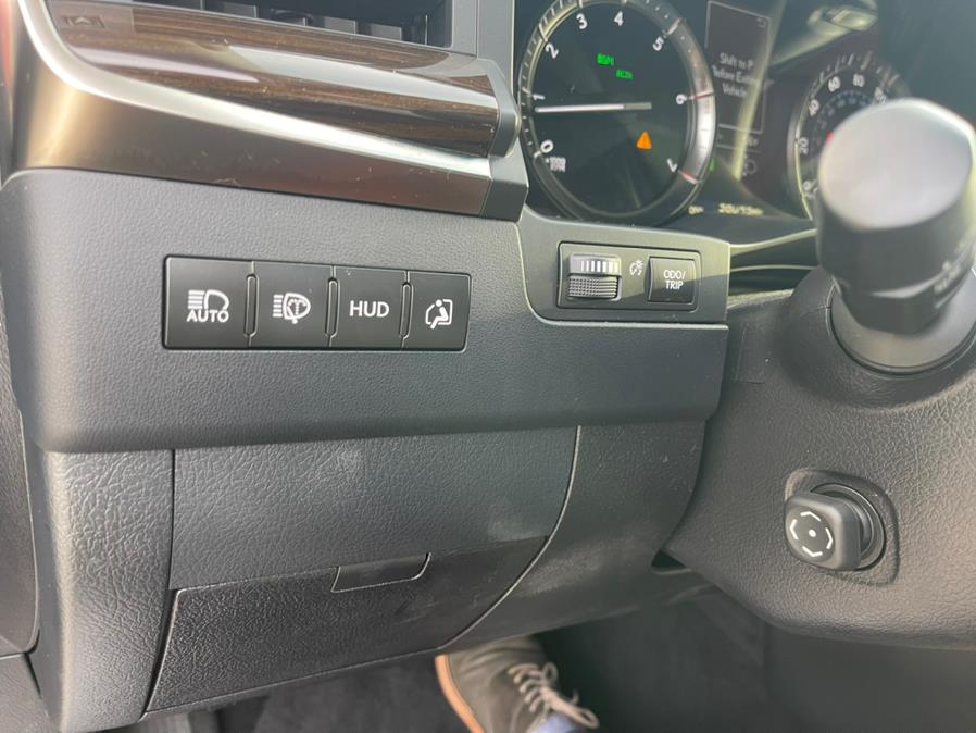 2019 Lexus LX LX photo