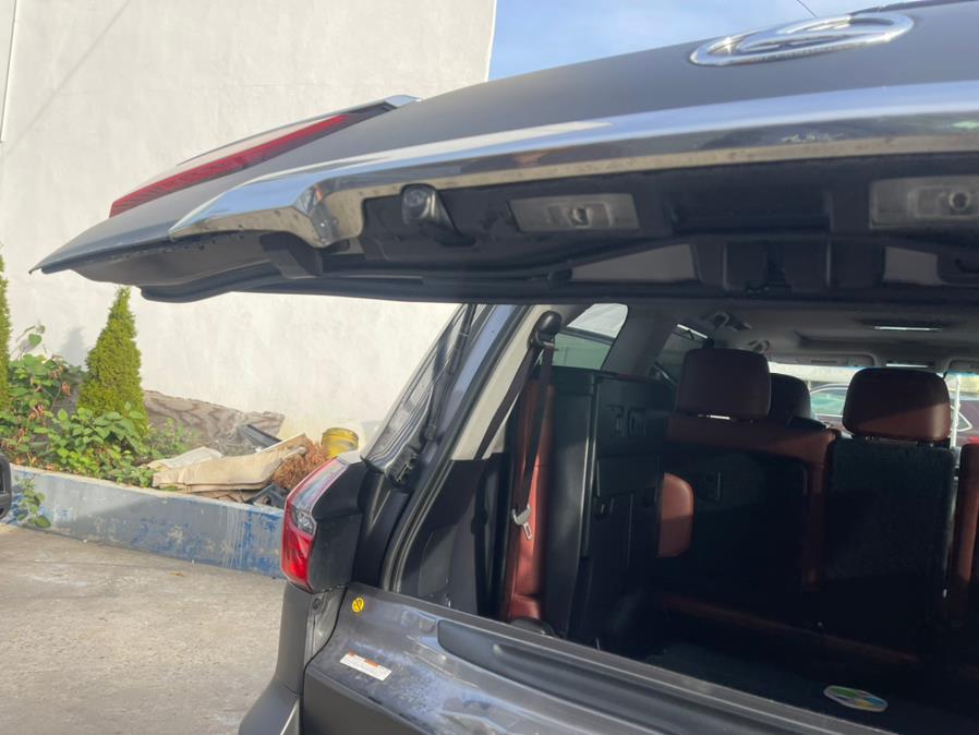 2019 Lexus LX LX photo