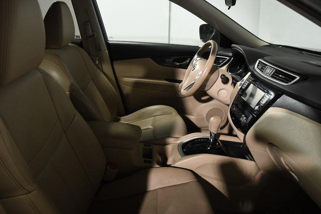 2014 Nissan Rogue S photo
