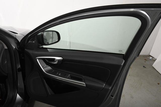 2017 Volvo S60 Inscription. Free Lifetime Pow photo