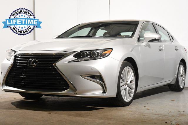 2016 Lexus ES 350 photo