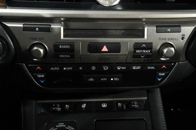 2016 Lexus ES 350 photo