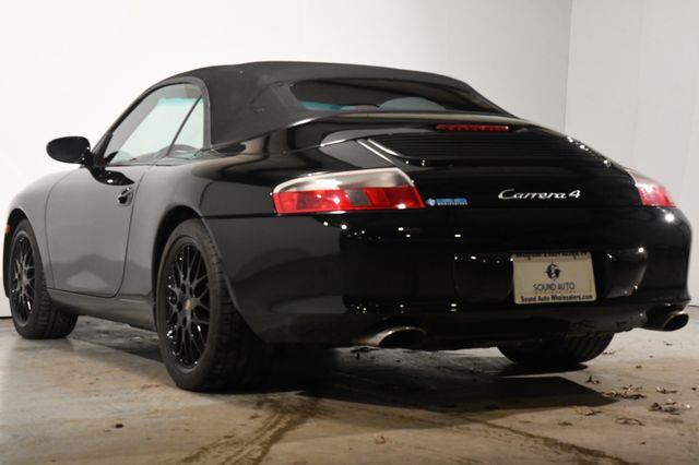 2003 Porsche 911 Carrera photo