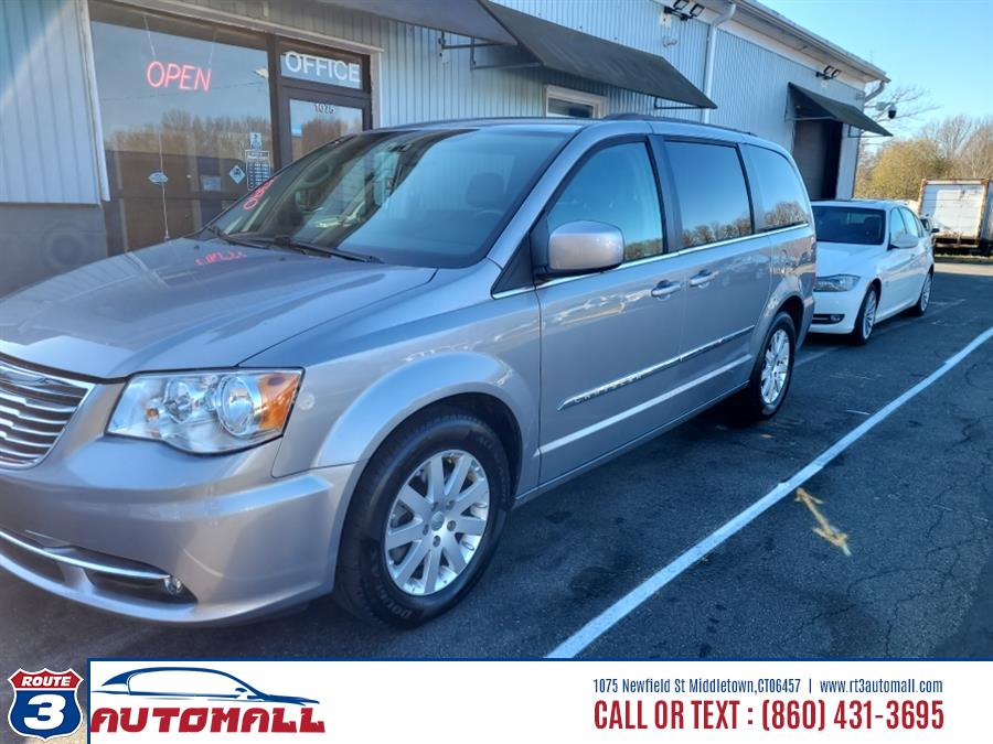 2014 Chrysler Town & Country Touring photo