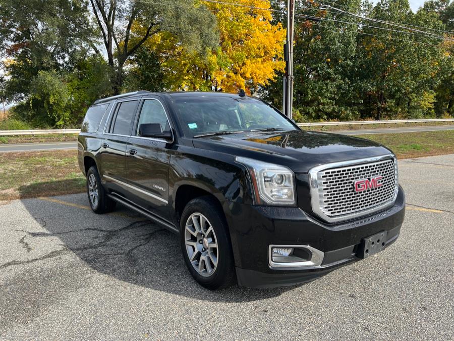 The 2017 GMC Yukon XL 4WD 4dr Denali photos