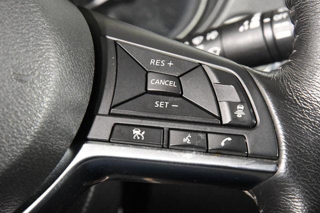 2018 Nissan Rogue SL photo