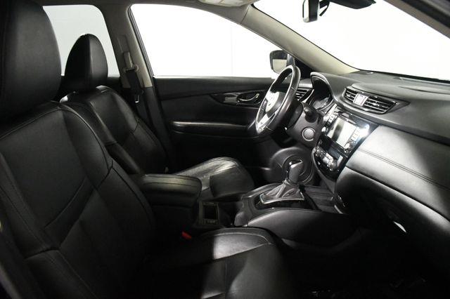 2018 Nissan Rogue SL photo