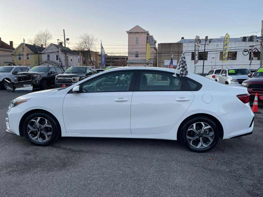 2021 Kia Forte LXS IVT photo