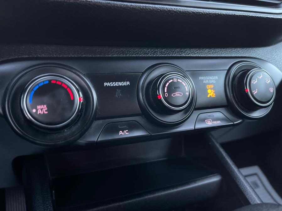 2021 Kia Forte LXS IVT photo