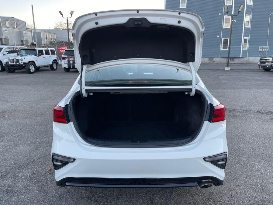 2021 Kia Forte LXS IVT photo