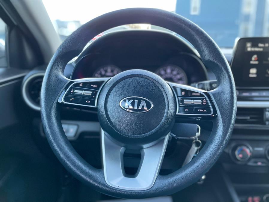 2021 Kia Forte LXS IVT photo