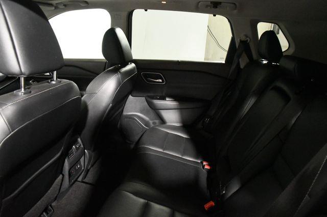 2021 Nissan Rogue SL photo