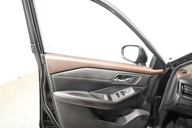 2021 Nissan Rogue SL photo