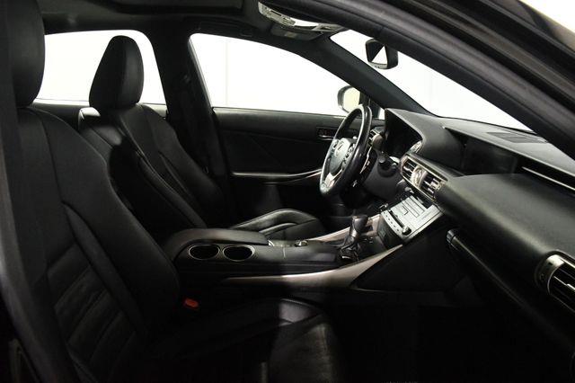 2015 Lexus IS 250 photo