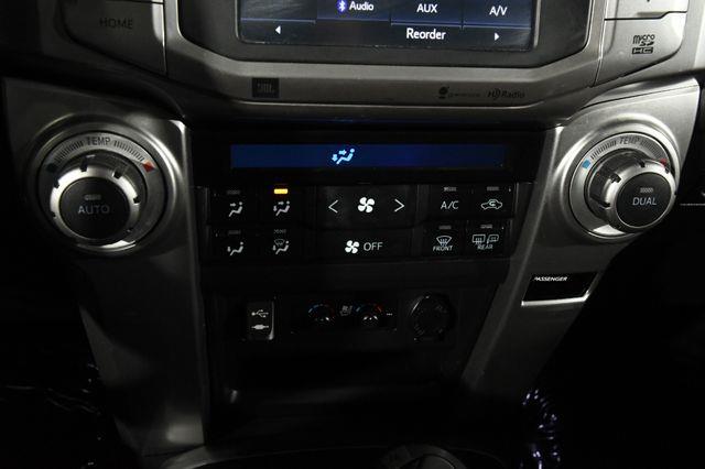 2015 Toyota 4Runner Limited photo