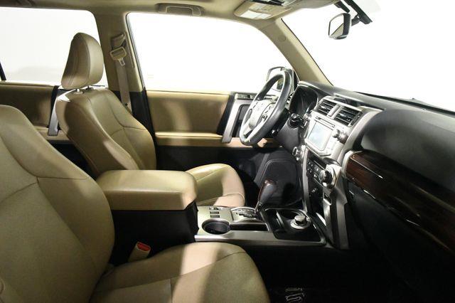 2015 Toyota 4Runner Limited photo