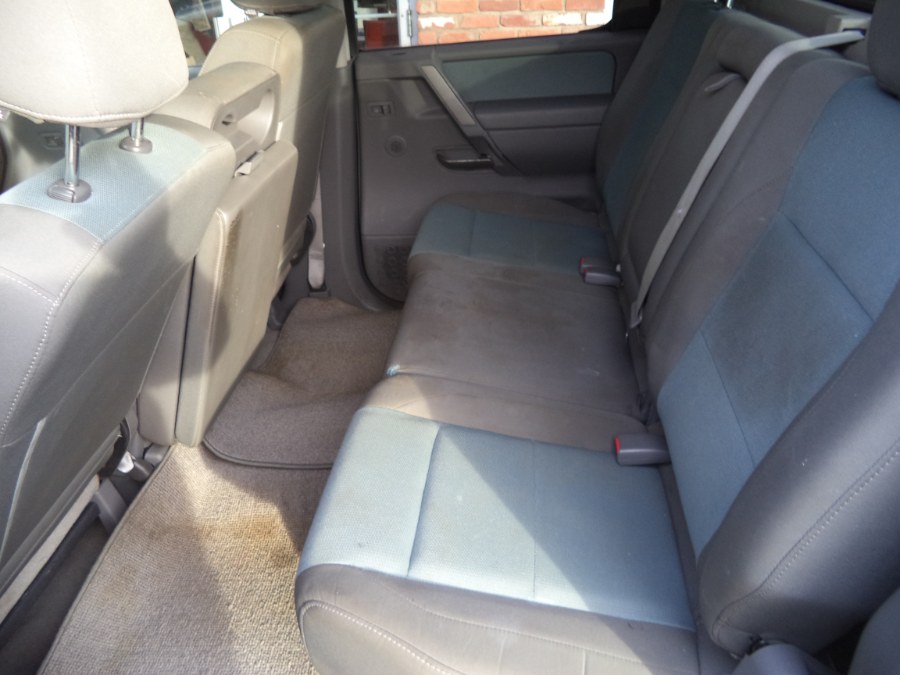 2006 Nissan Titan XE photo