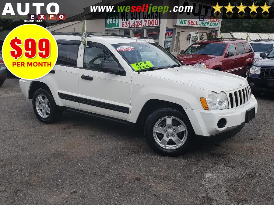 The 2005 Jeep Grand Cherokee Laredo photos